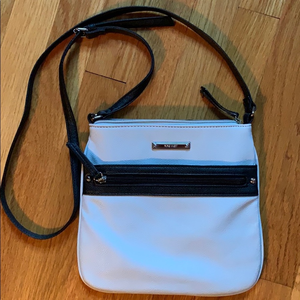 Nine West cross body purse